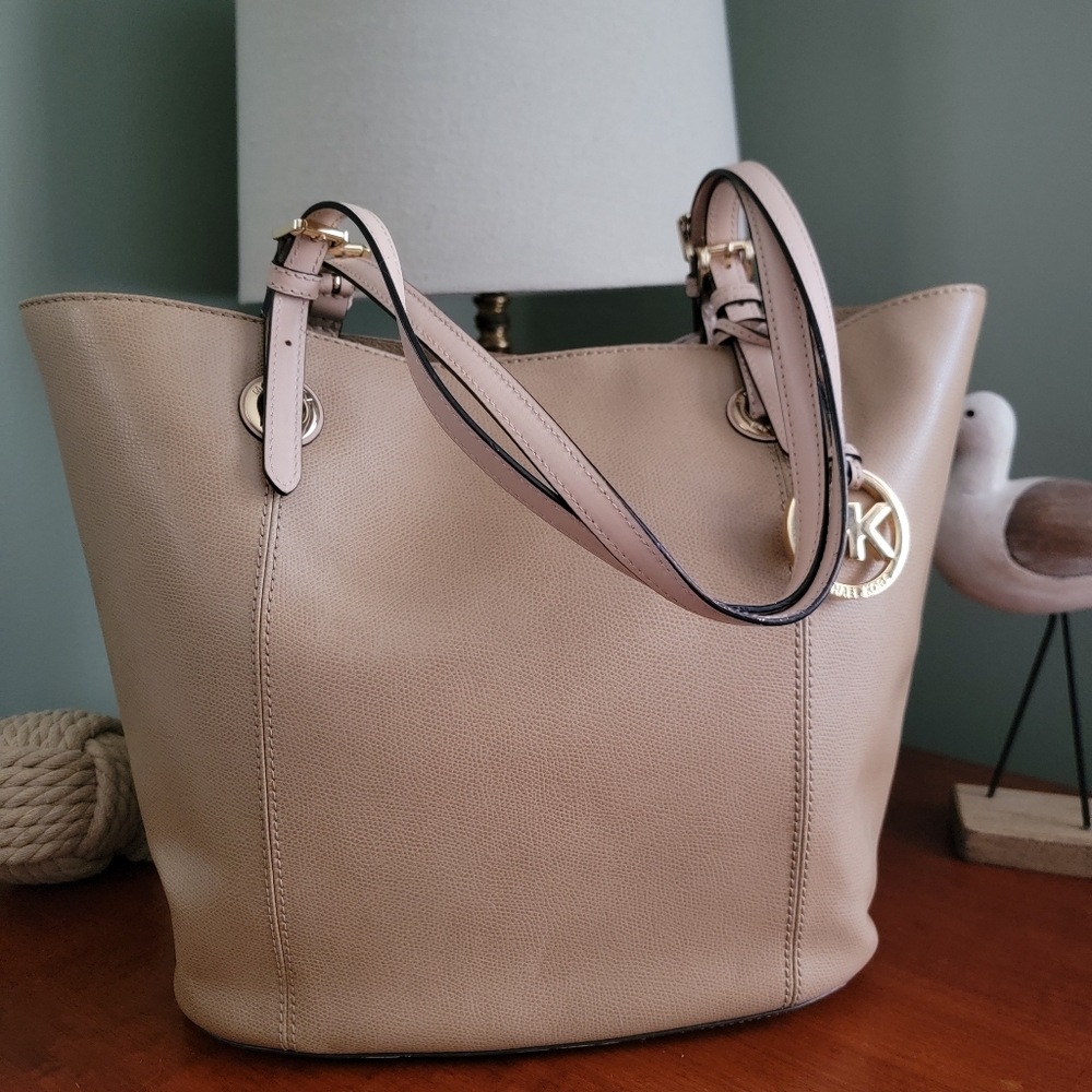 Michael Kors Large Pebbled Leather Tote Beige Taupe Shoulder Bag Purse - Picture 2 of 16